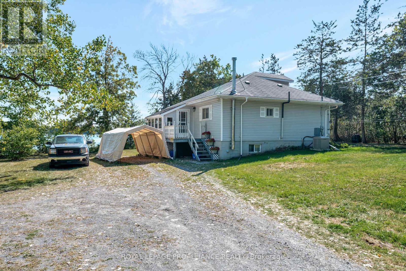 473 County Rd 19, Prince Edward County Ameliasburg Ward, ON K0K 1A0