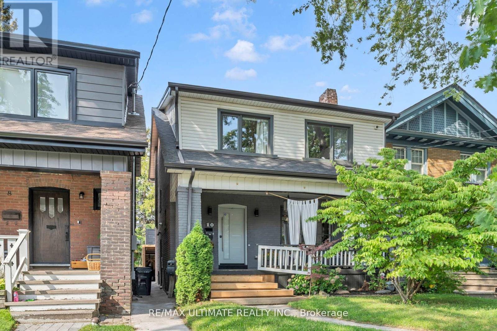 10 Oakdene Cres, Toronto, ON M4J 4H9