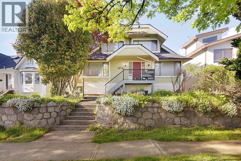 1373 W 64th Ave, Vancouver, BC V6P 2N3