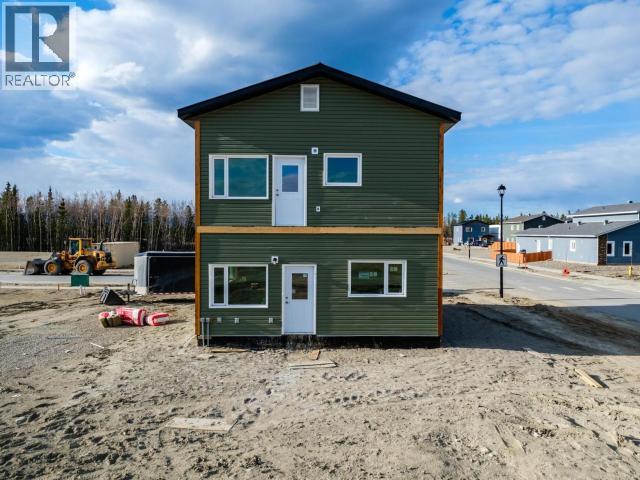 4 Flora Ave, Whitehorse, YT Y0B 1Y0
