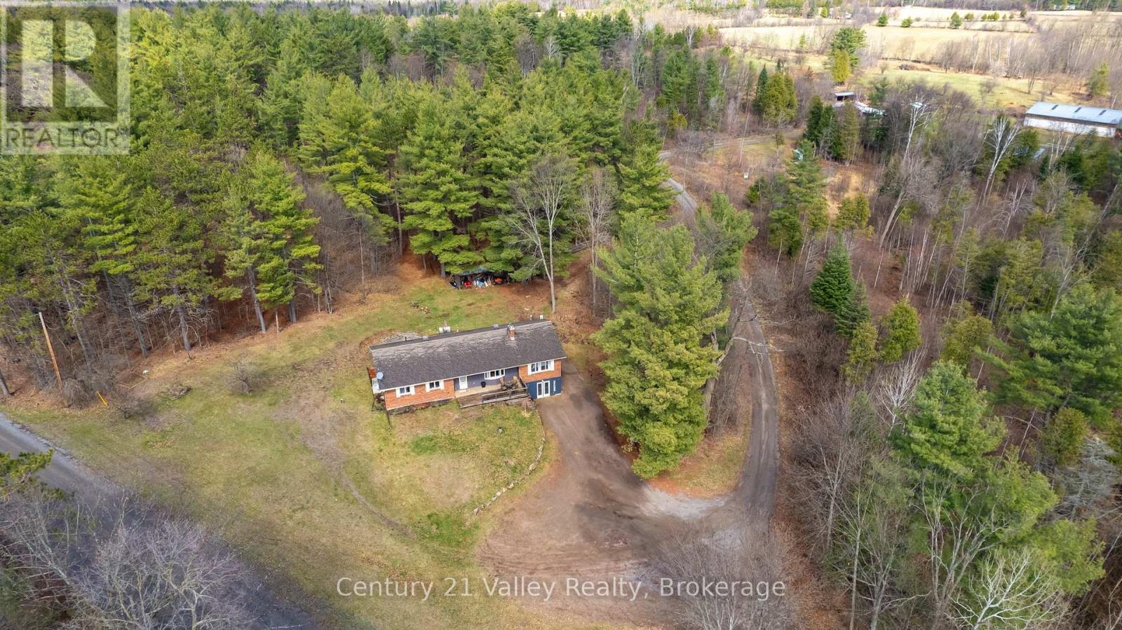 754 Crooked Rapids Rd N, North Algona Wilberforce, ON K0J 1T0