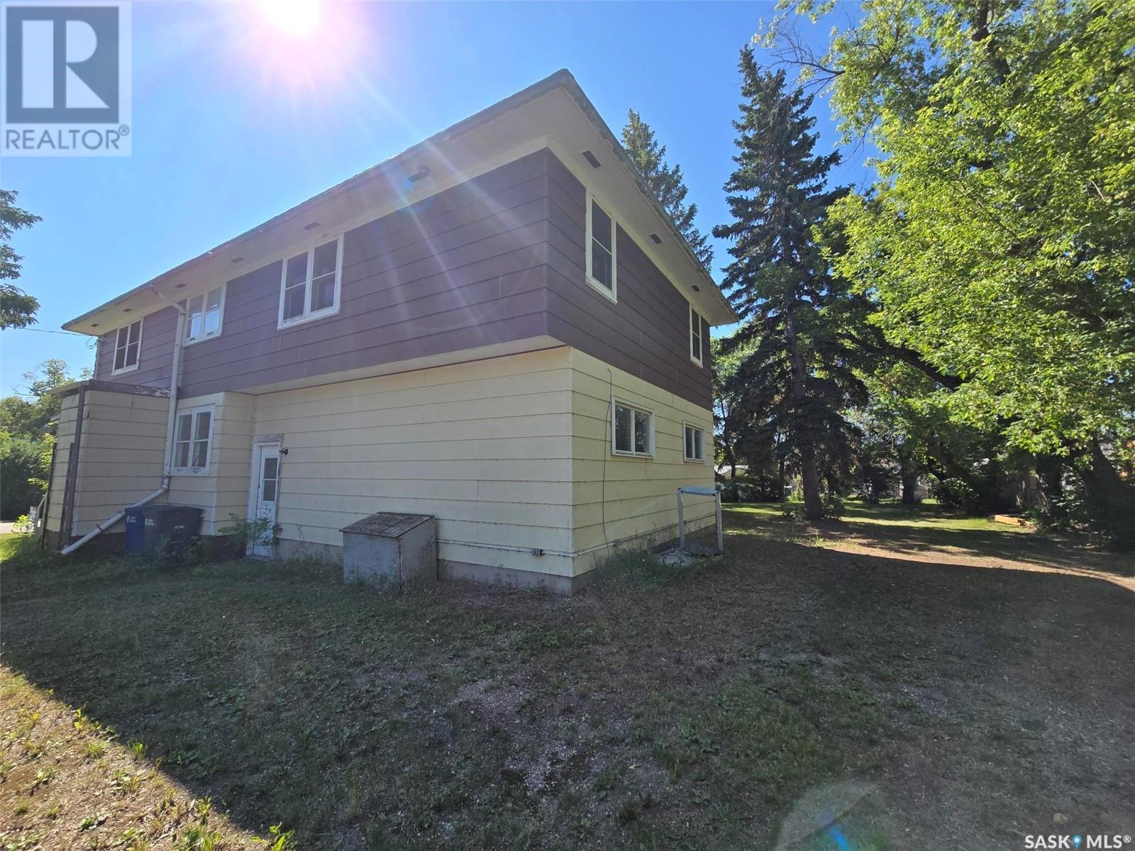 364 5 Avenue, Broadview, SK S0G 0K0
