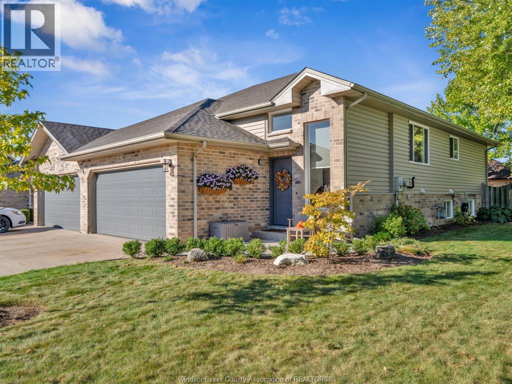 2 Normandy Ave, Kingsville, ON N9Y 4B9