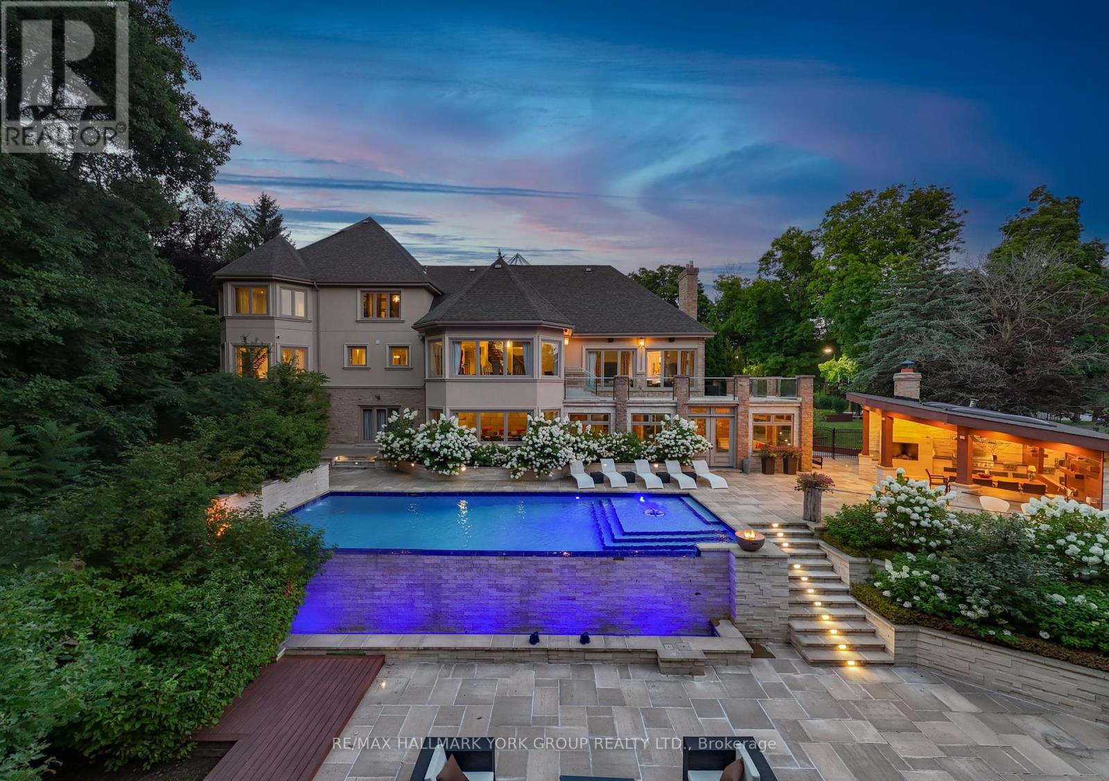 24 Dew Drop Ct, Vaughan, ON L6A 1E9