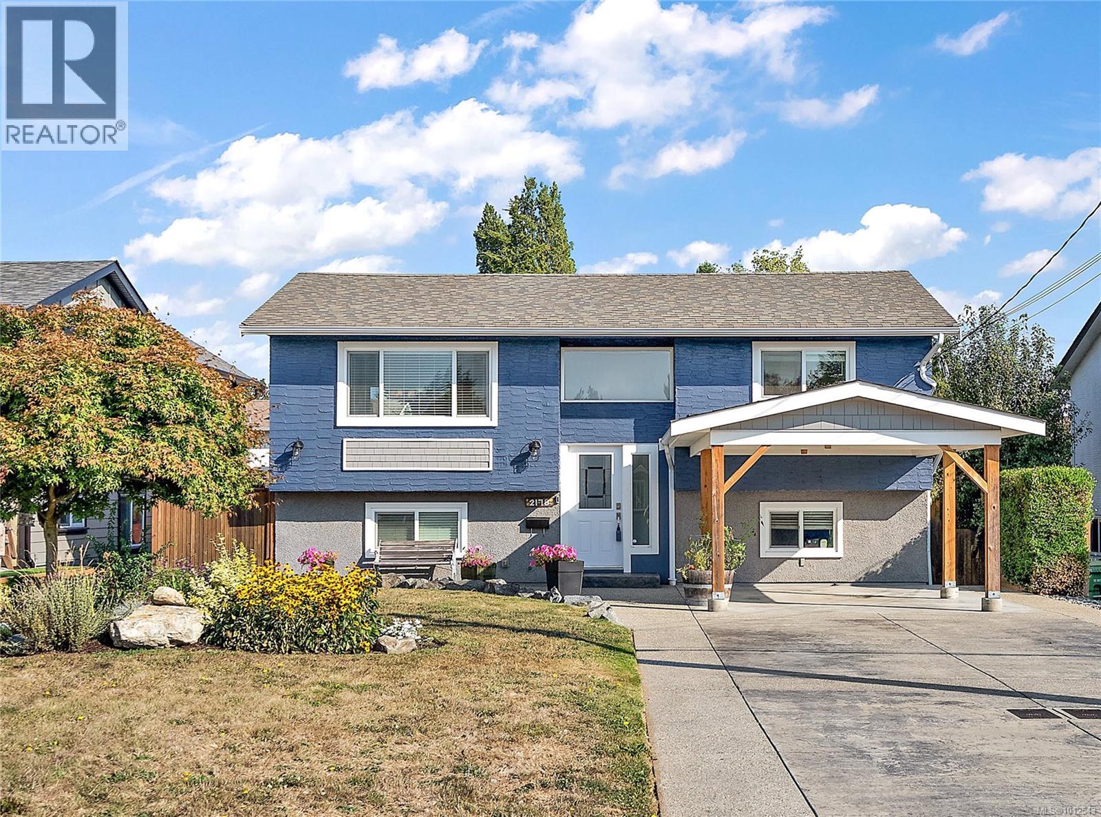 2178 Mills Rd, Sidney, BC V8L 2C1