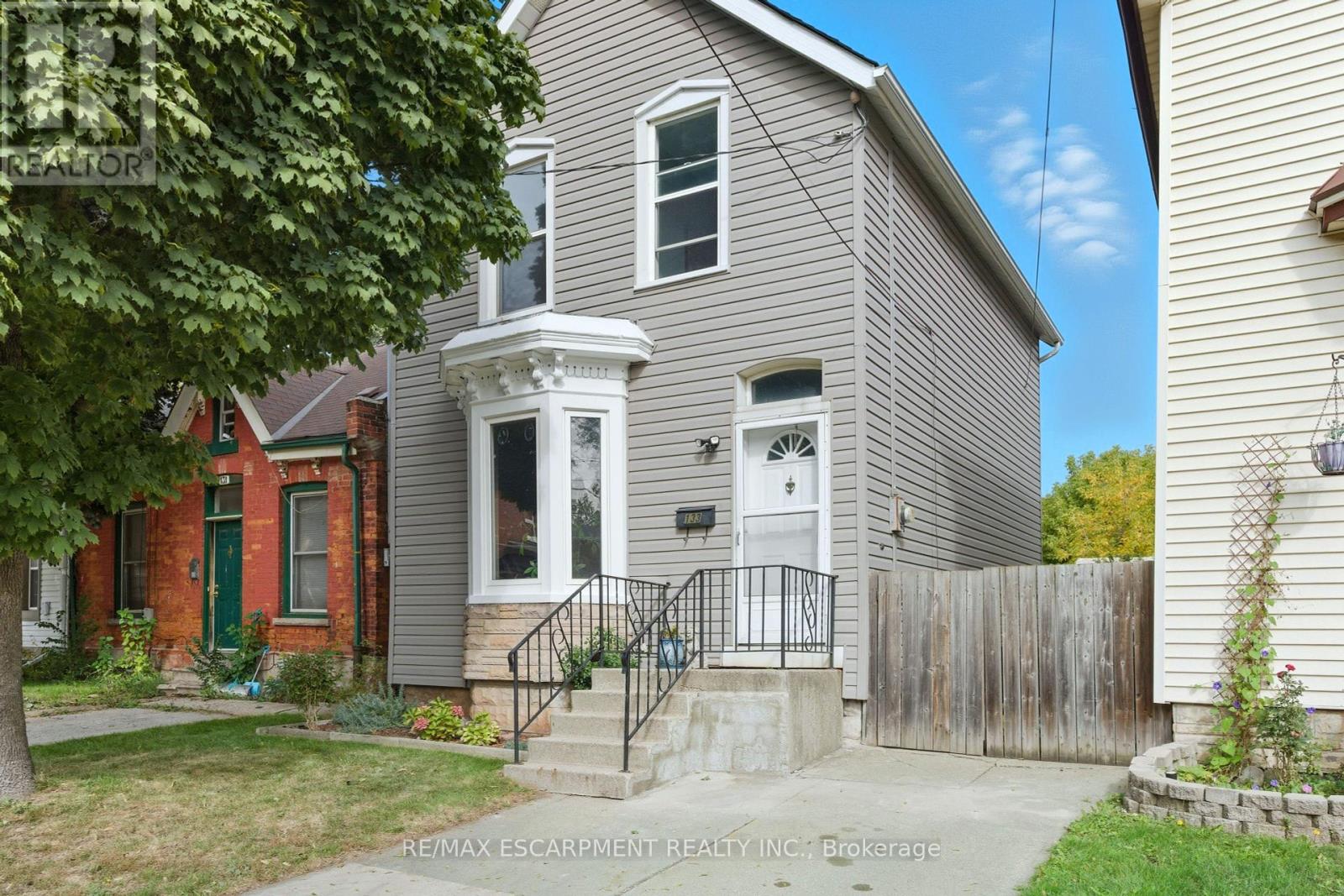 133 Birge St, Hamilton, ON L8L 3L6