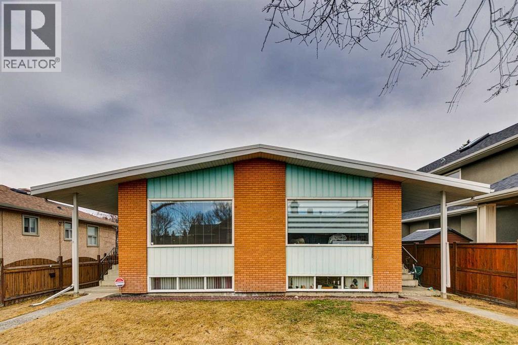 522 524 27 Ave NW, Calgary, AB T2M 2H8