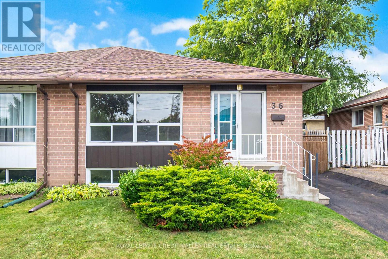 36 Autumn Blvd, Brampton, ON L6T 2V9