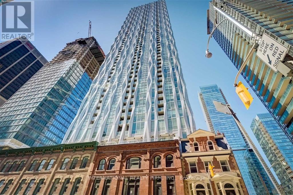 5409 1 Yorkville Ave, Toronto, ON M4W 0B1