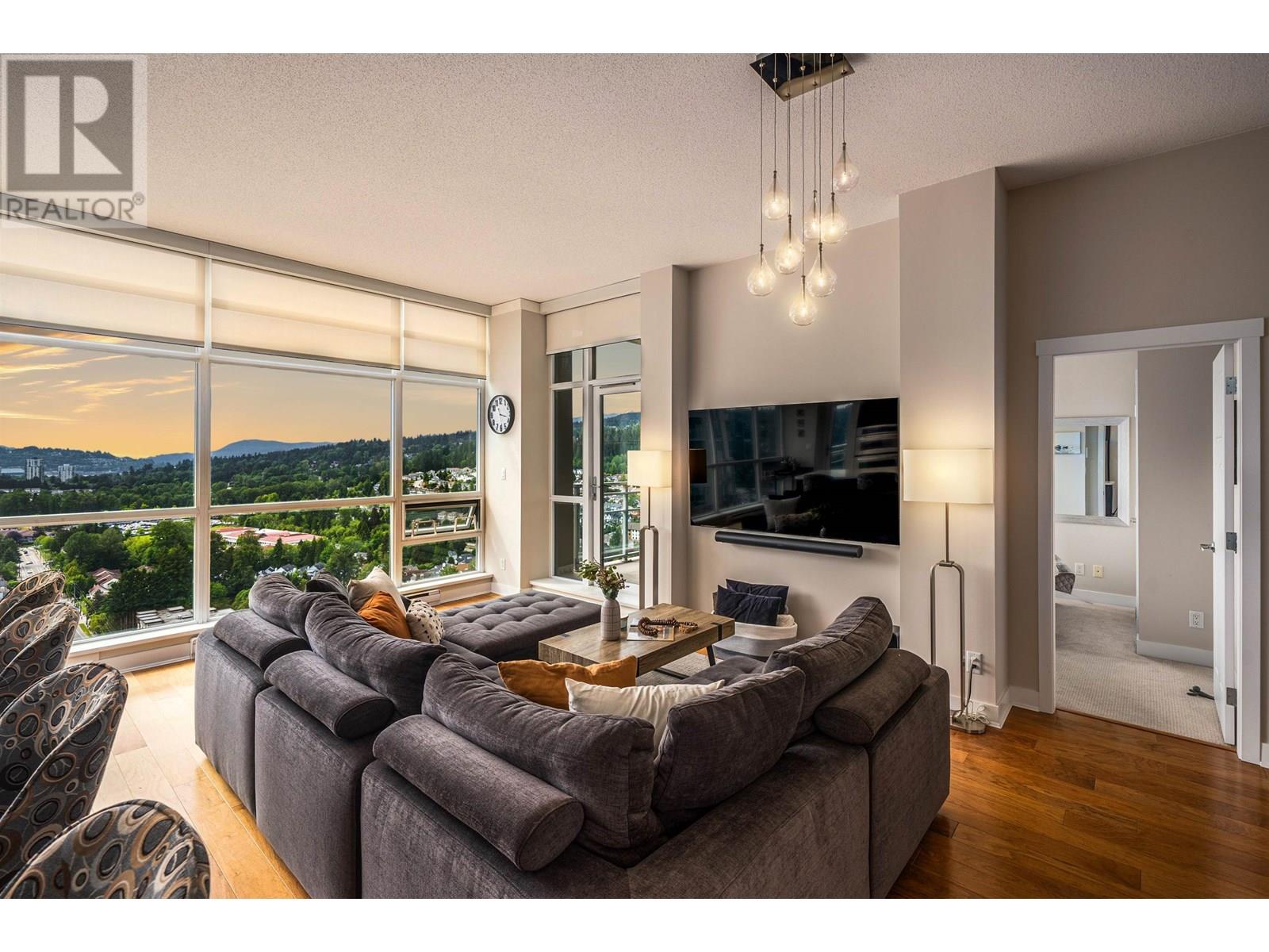 2968 Glen Drive Unit 3401, Coquitlam, BC V3B 0C4