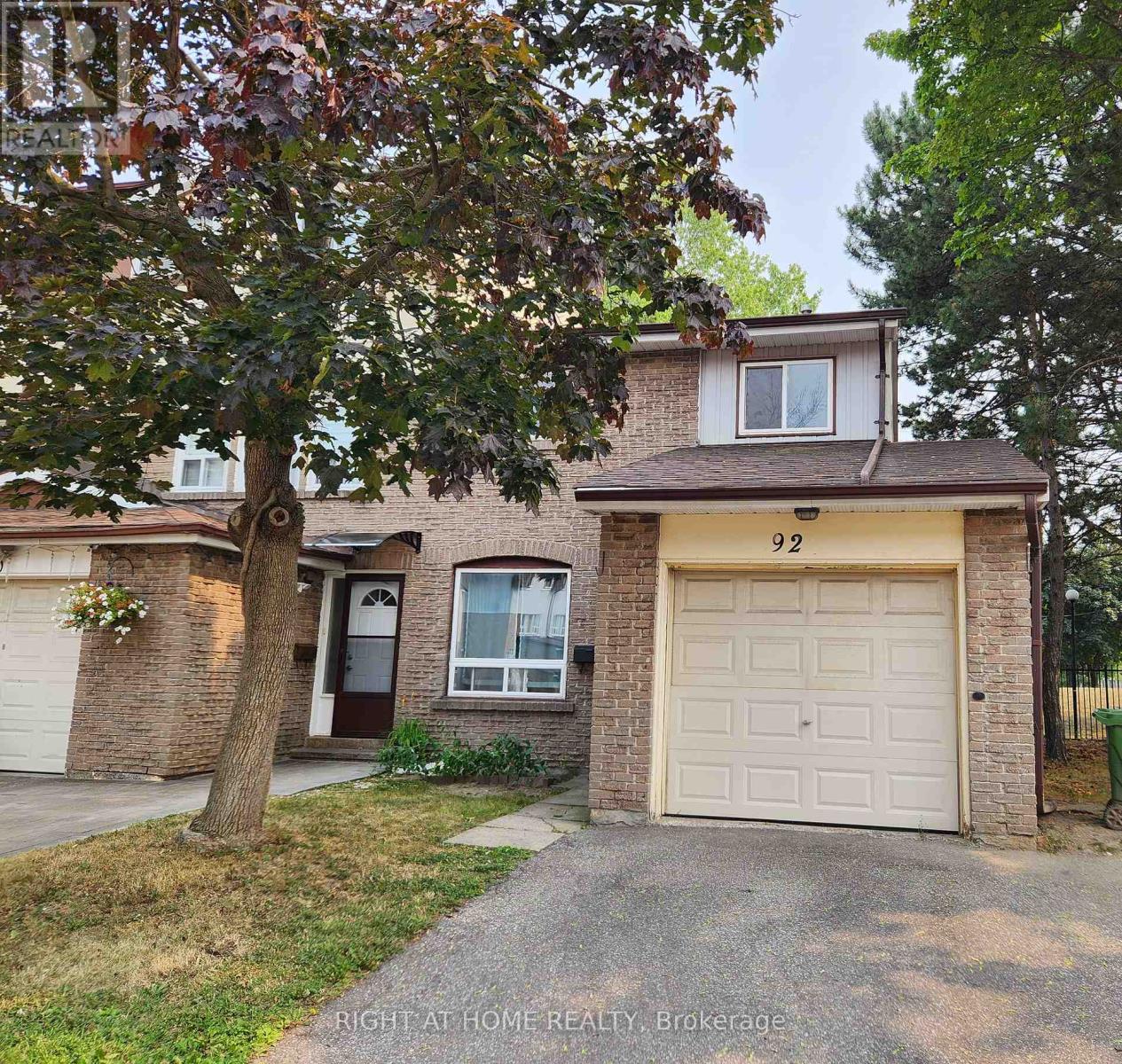 92 44 Chester Le Blvd, Toronto, ON M1W 2M8