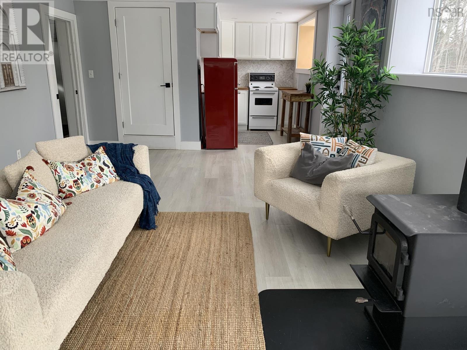 331 New Cumberland Rd, Pleasantville, NS B0R 1G0
