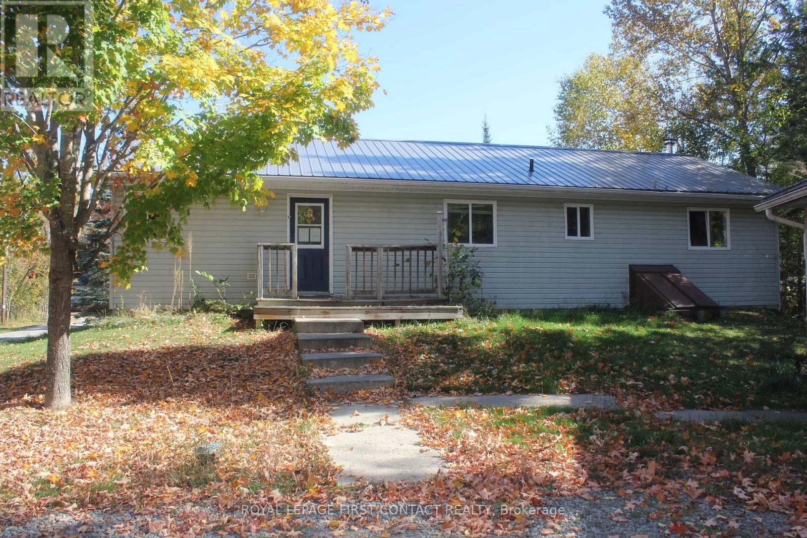 12 Birch Pt, Faraday, ON K0L 1C0