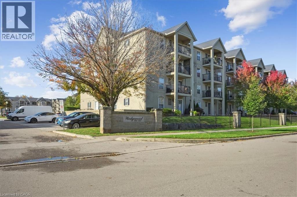 1431 Walkers Line Unit 301, Burlington, ON L7M 4P3