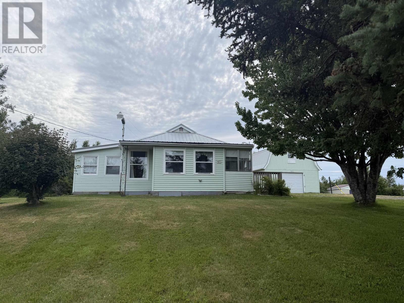 45 Murdocks Ln, Ponds, NS B0K 1G0