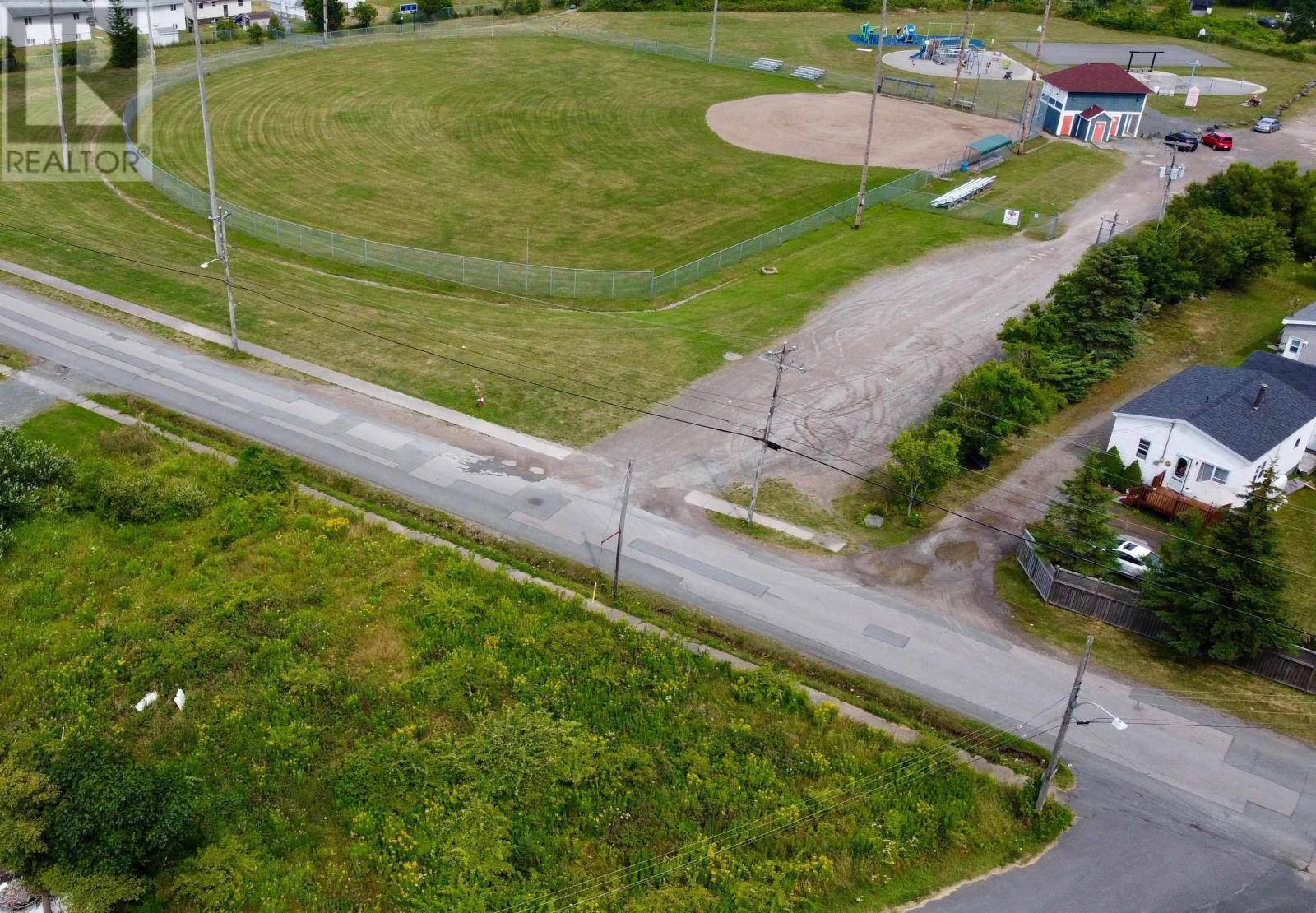 24 Mckeigan St, Glace Bay, NS B1A 1R1