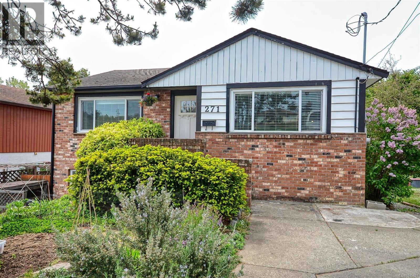 271 Battleford Ave, Saanich, BC V8Z 1K7