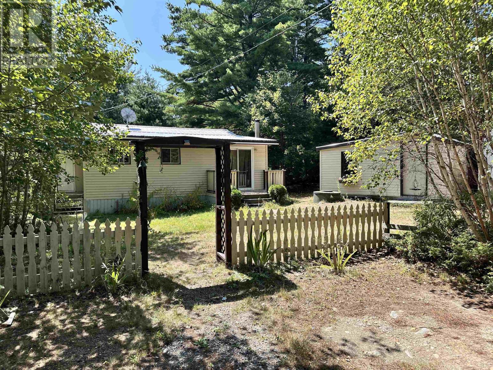 9120 Upper Clyde Rd, Shelburne, NS B0T 1W0