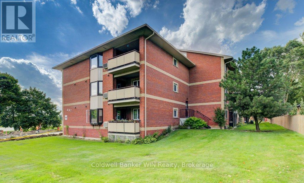 206 497 Birmingham St W, Wellington North, ON N0G 2L1