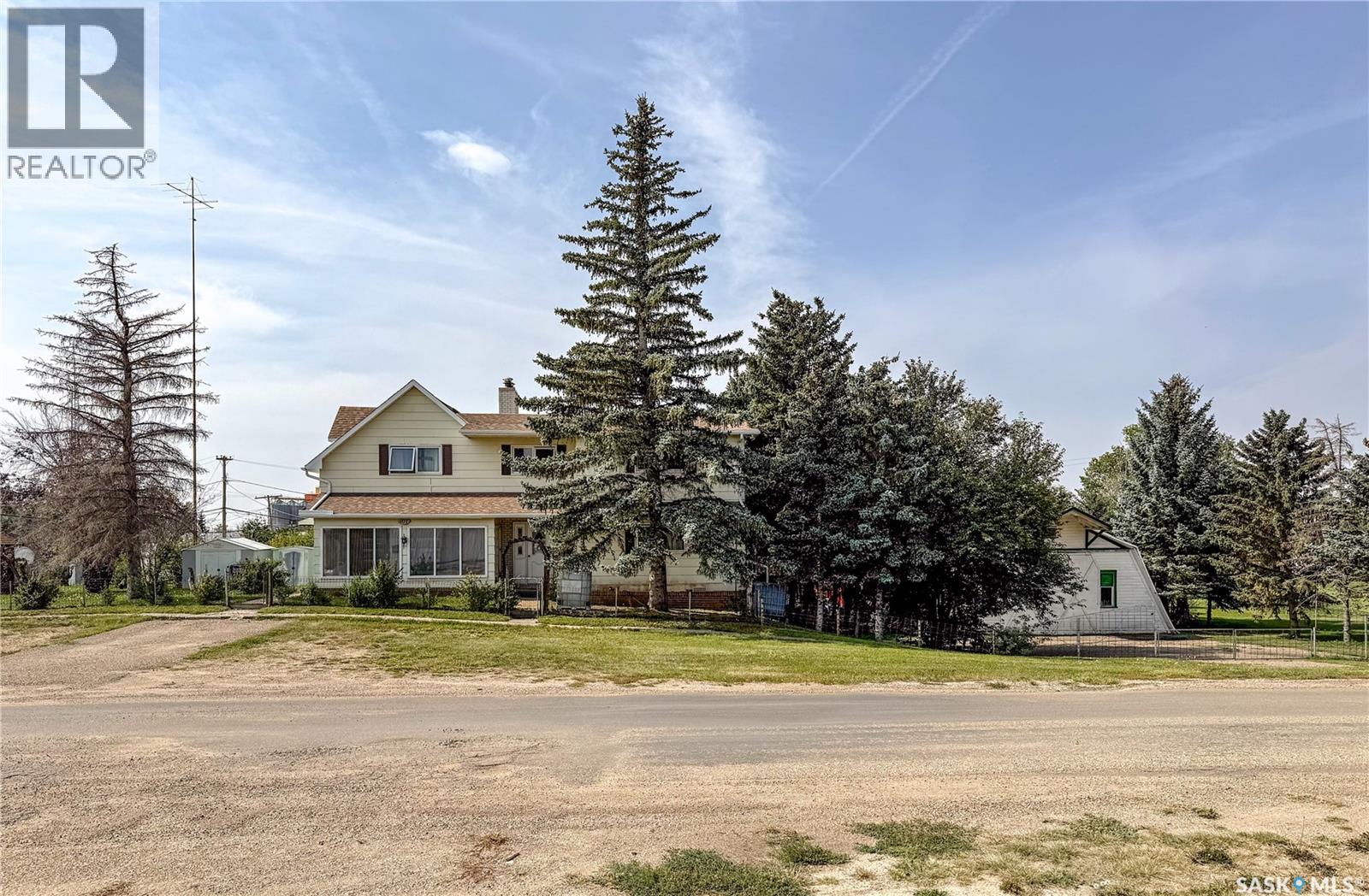 107 Centre St, Kincaid, SK S0H 2J0
