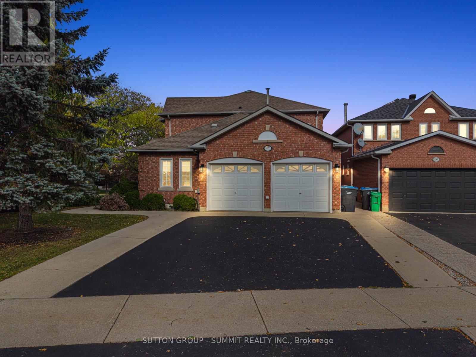 3353 Loyalist Dr, Mississauga, ON L5L 5T9