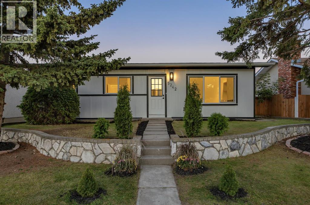 5242 Thomas St NE, Calgary, AB T2K 3V7