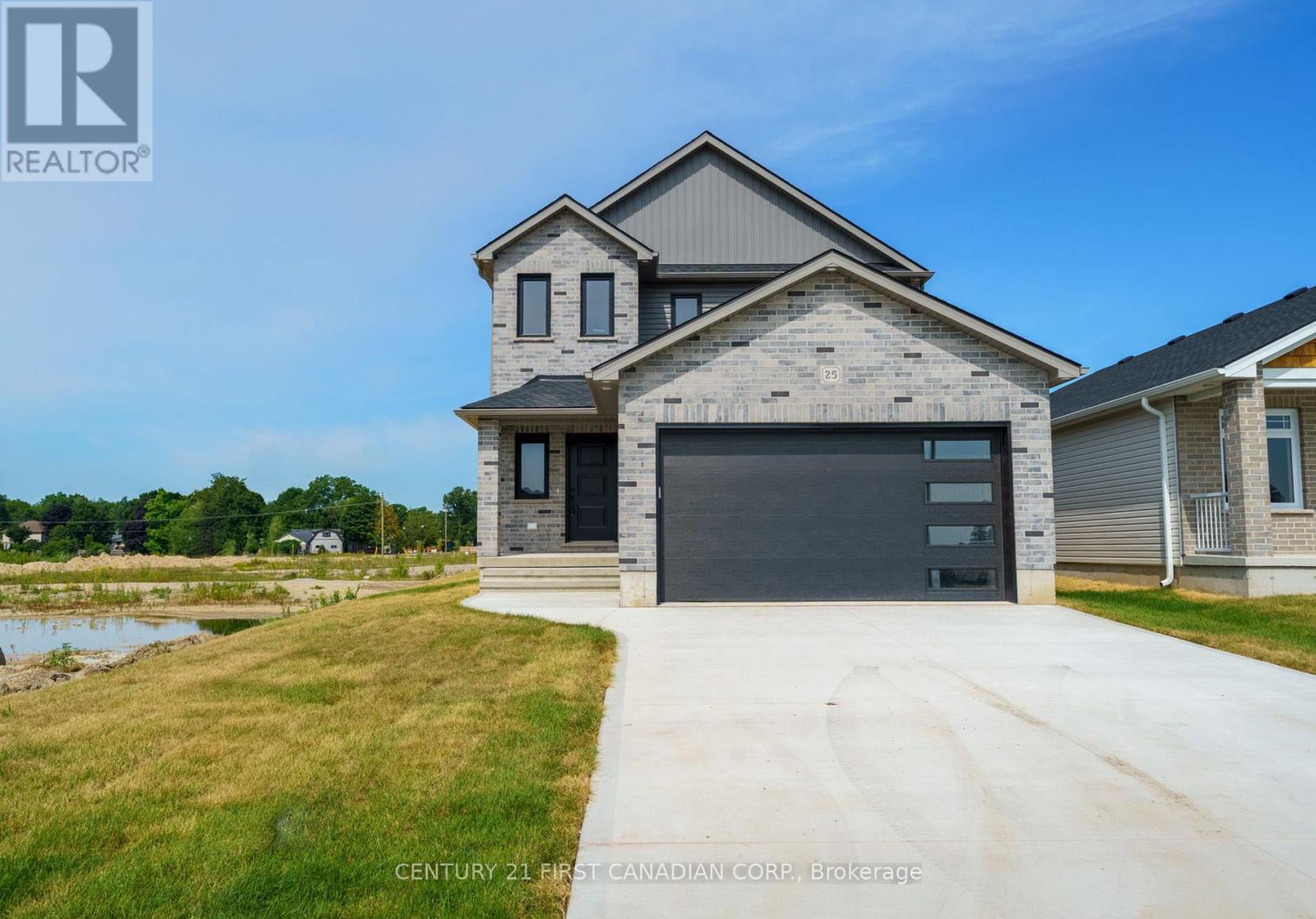 25 Sheldabren St, North Middlesex, ON N0M 1A0