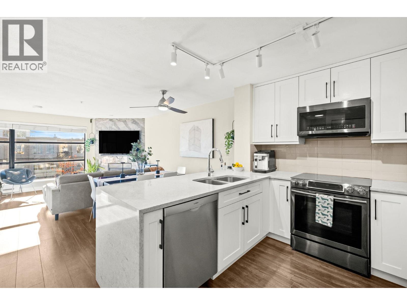 124 W 3rd Street Unit 410, North Vancouver, BC V7M 1E8