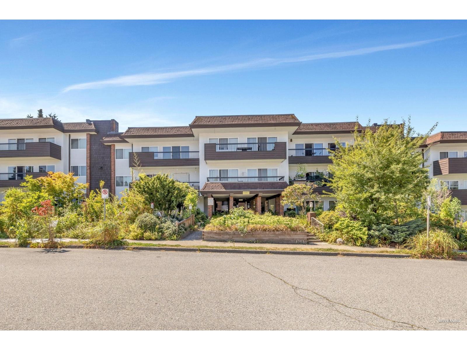 13530 Hilton Road Unit 304, Surrey, BC V3R 5J4