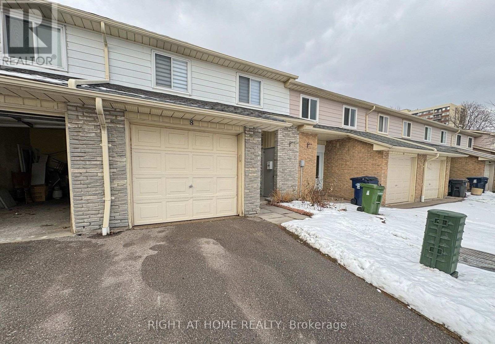 8 50 Blackwell Ave, Toronto, ON M1B 1E1