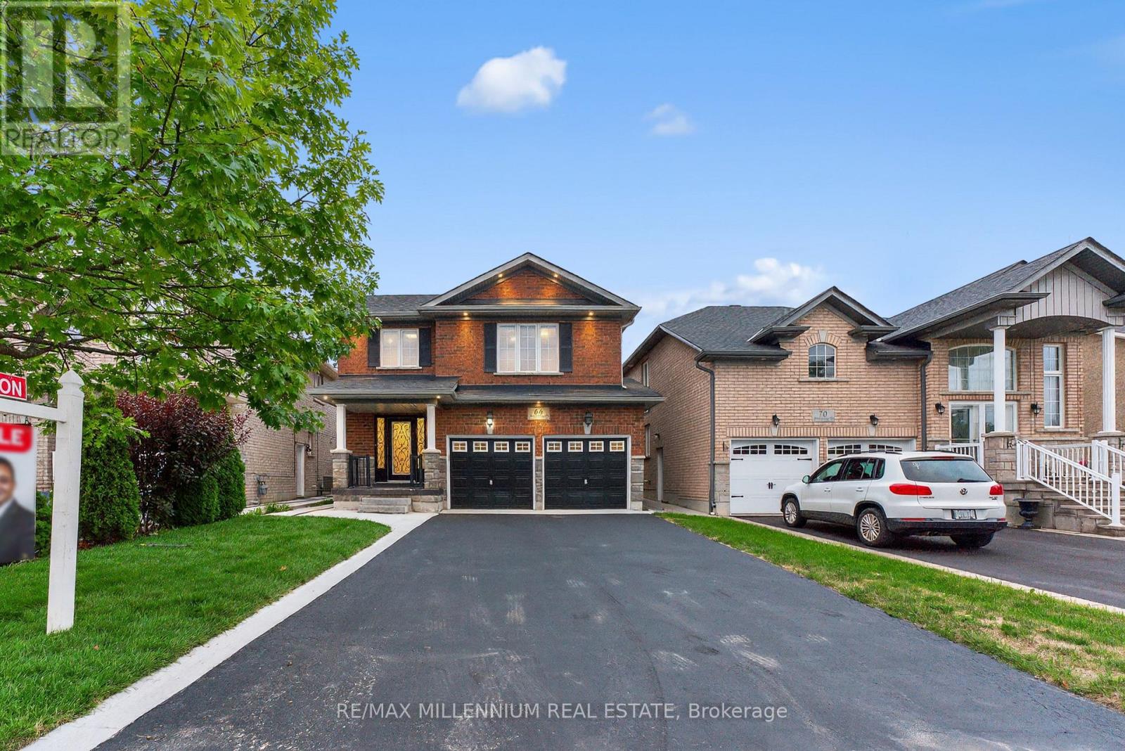 66 Armstrong Cres, Bradford West Gwillimbury, ON L3Z 2A4