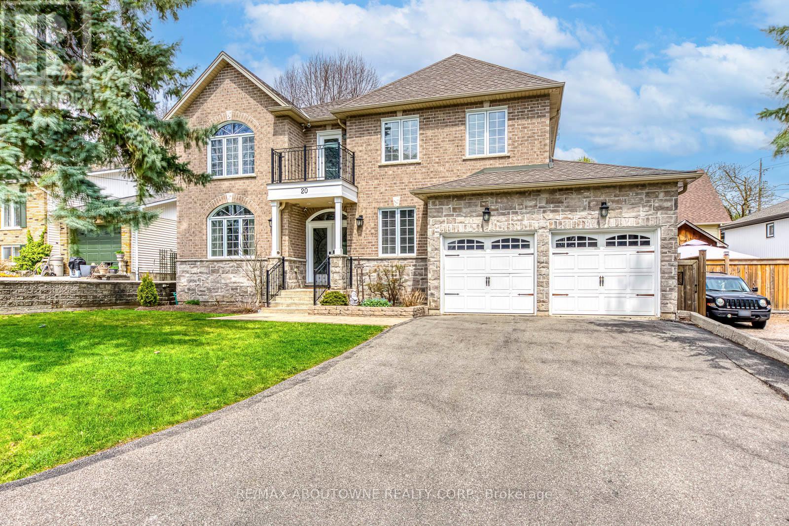20 Vinegar Hill St, Hamilton, ON L0R 2H0