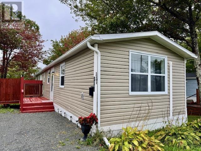 1201 Susan Dr, Beaver Bank, NS B4E 1P4