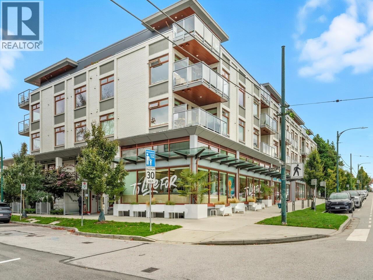 2408 Grant Street Unit 208, Vancouver, BC V5K 3G4