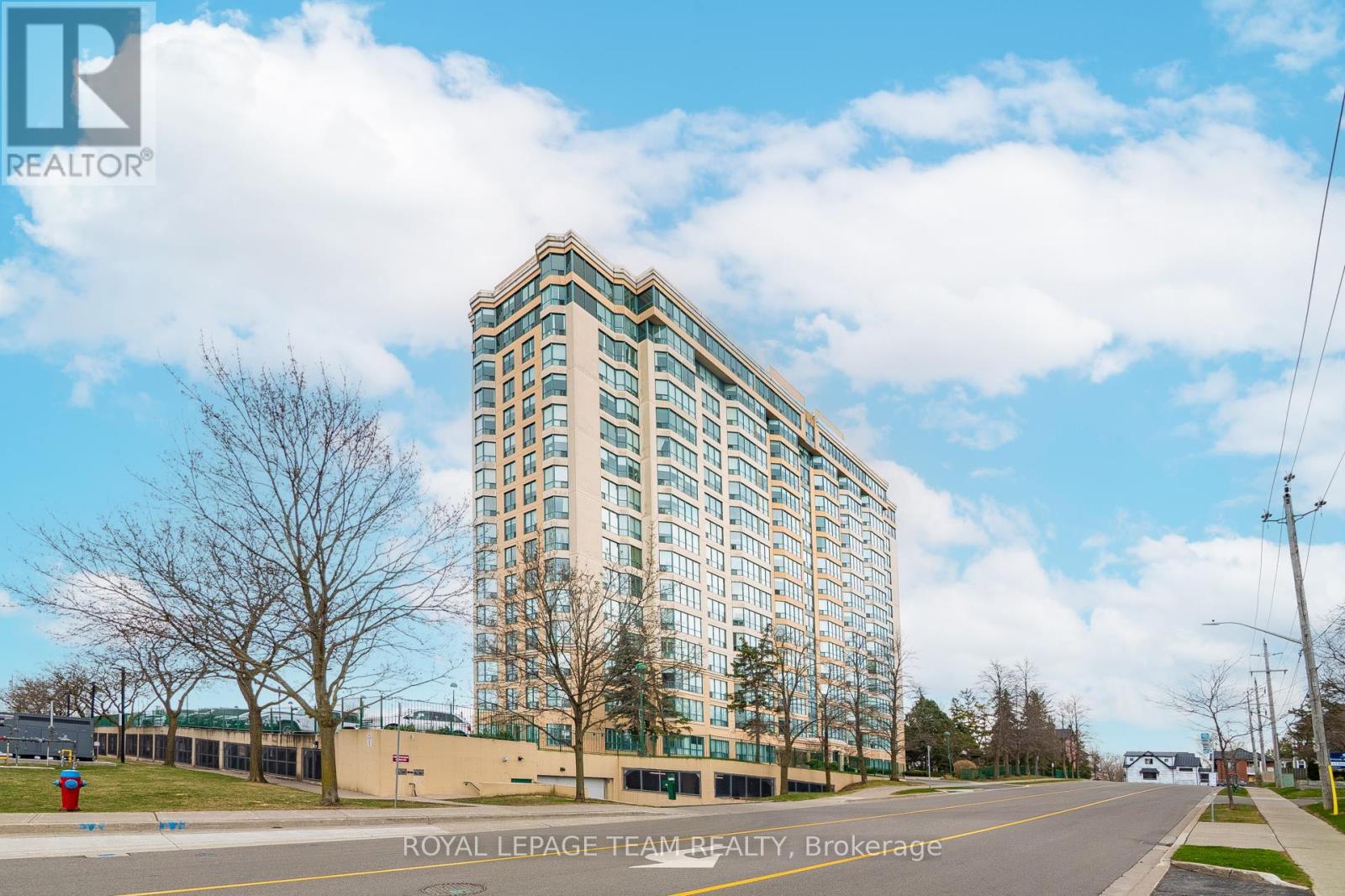 208 100 Millside Dr, Milton, ON L9T 5E2