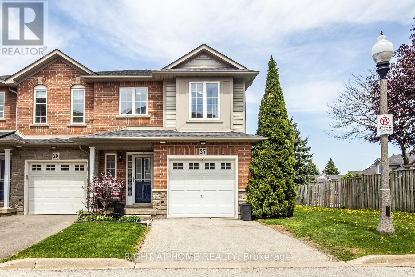 27 7 Southside Pl, Hamilton, ON L9C 7W6