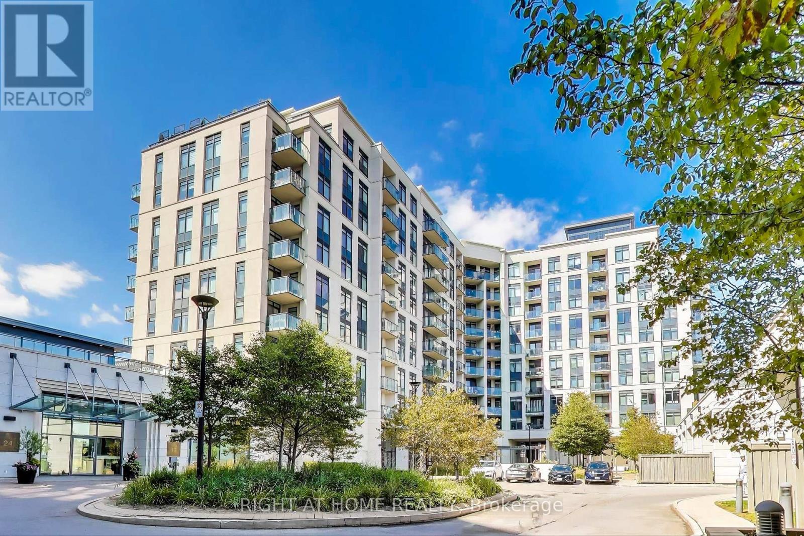 317 12 Woodstream Blvd, Vaughan, ON L4L 8C4