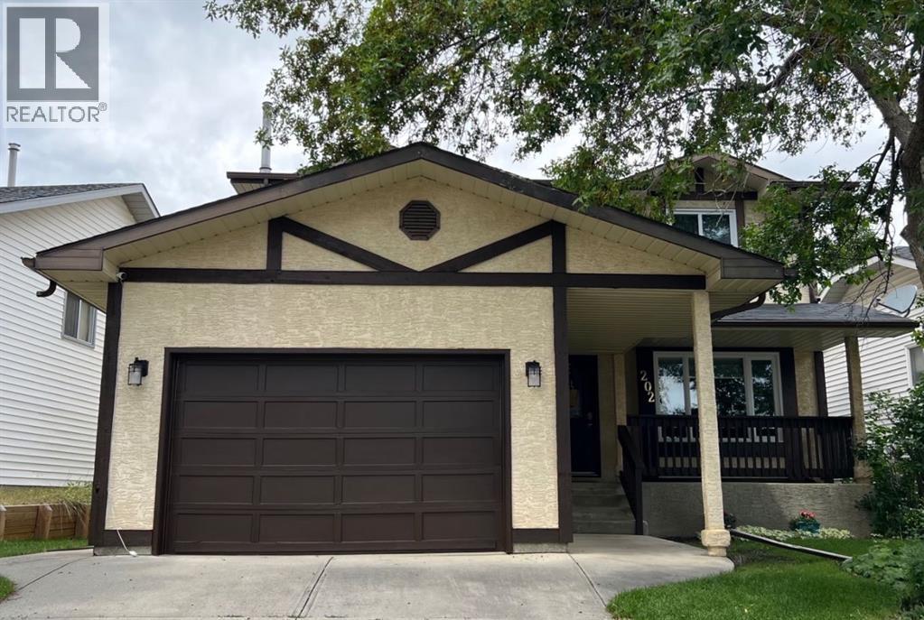 202 Shawinigan Way SW, Calgary, AB T2Y 2W3