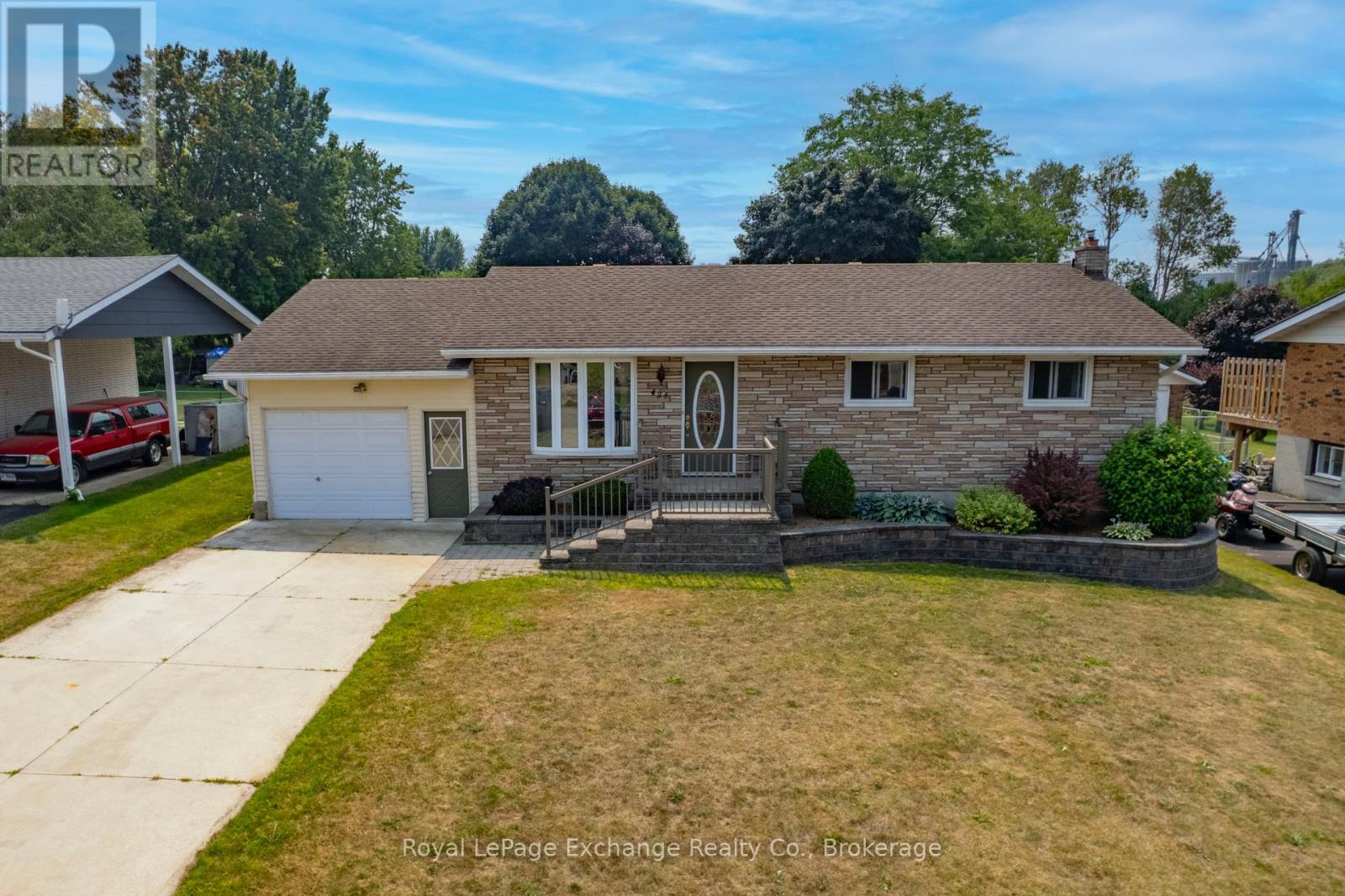 426 Elgin St, Huron-Kinloss, ON N0G 2H0