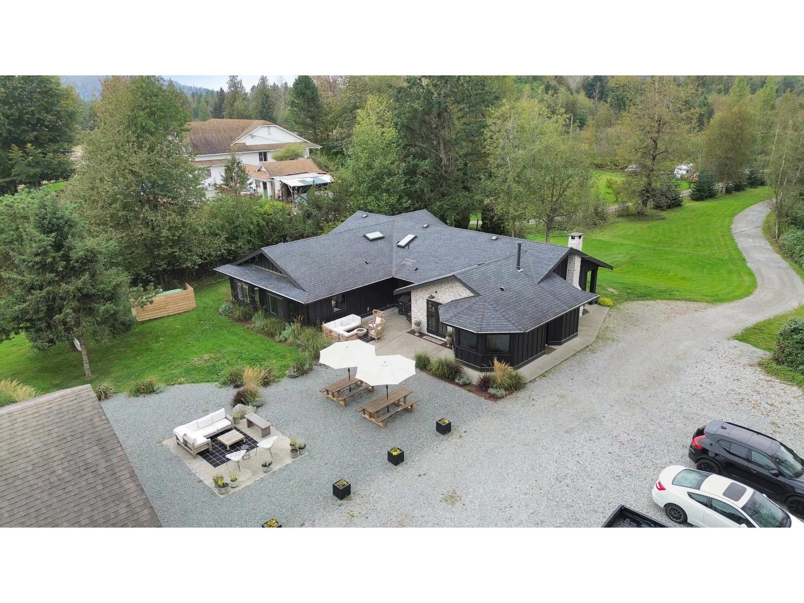 33496 Ihles Ave, Mission, BC V2V 6Y1