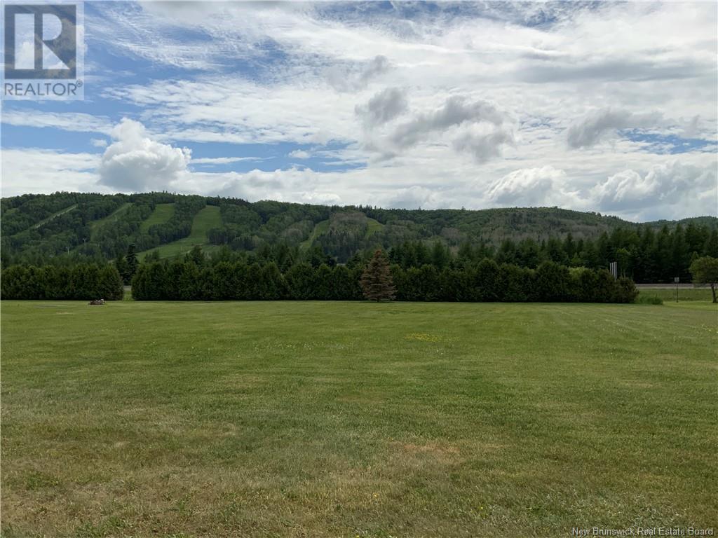 33 Cloutier St, Saint-jacques, NB E7B 1C7
