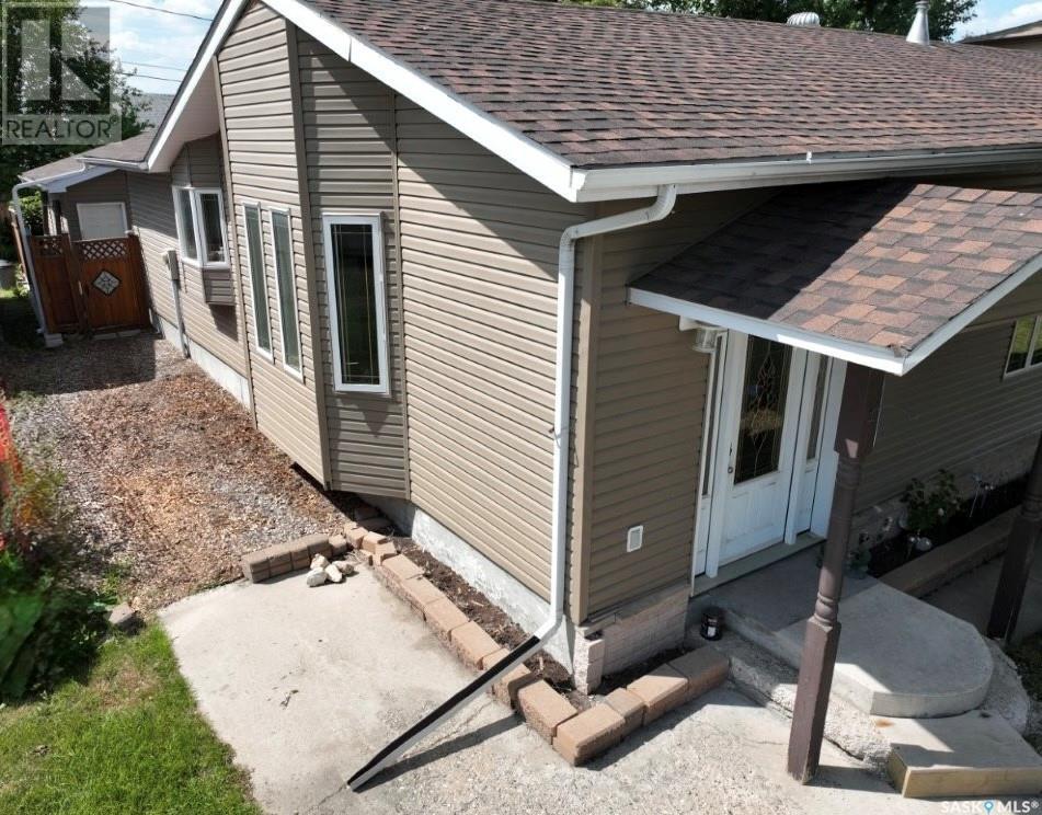 513 Hudson St, Hudson Bay, SK S0E 0Y0