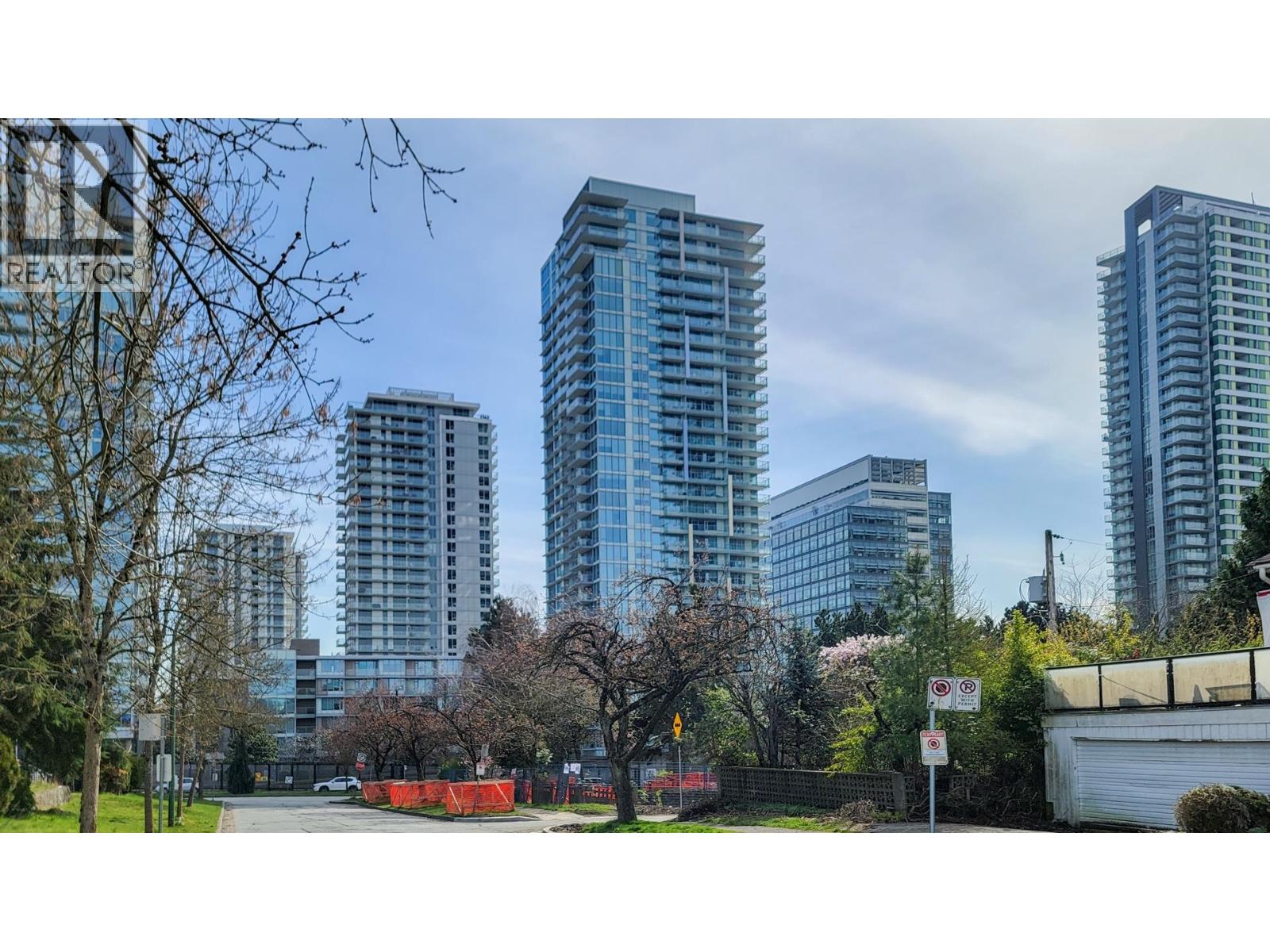 8131 Nunavut Lane Unit 2601, Vancouver, BC V5X 0E2