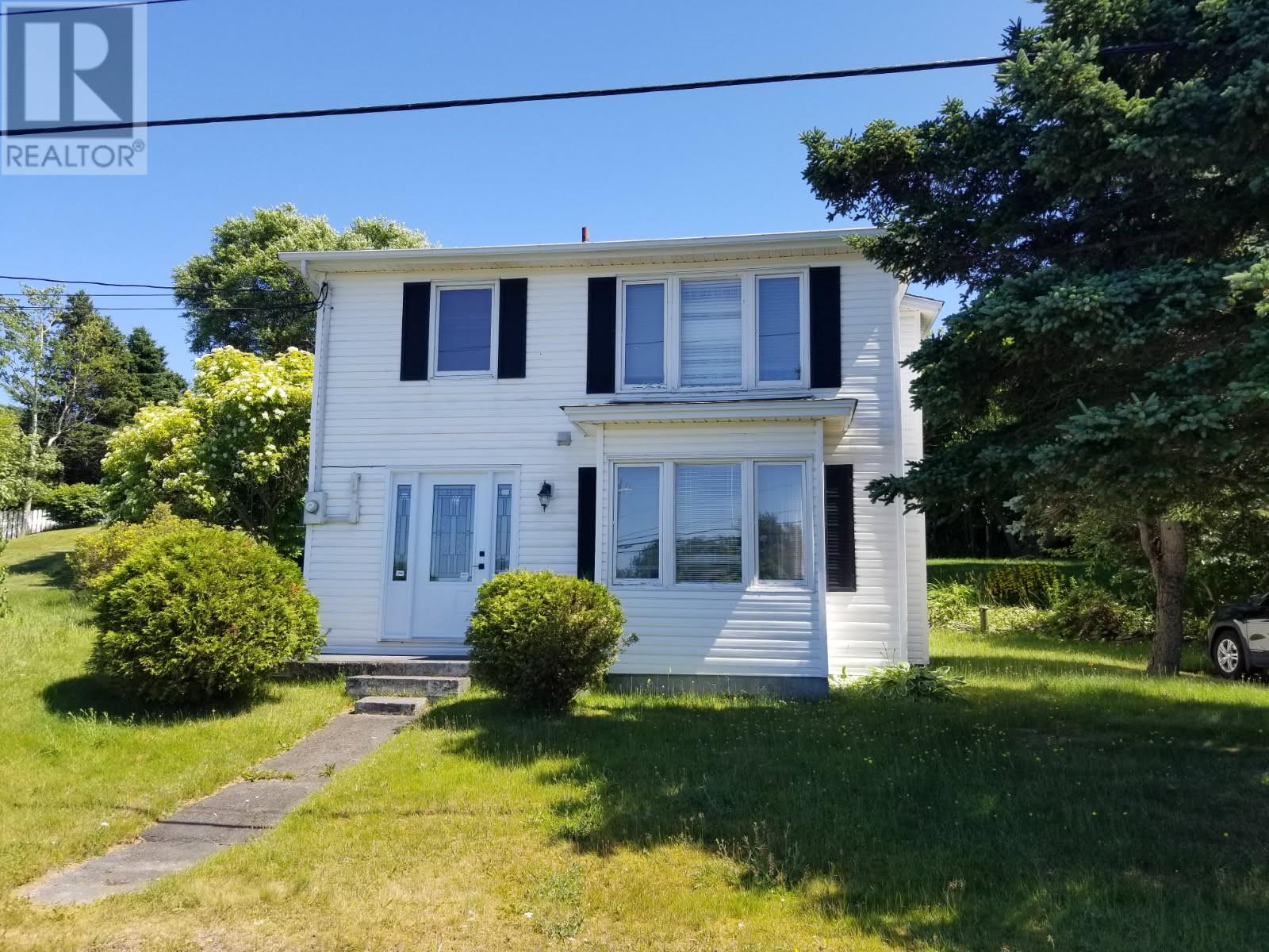 2 Salmon Cove Rd, South River, NL A0A 3S0