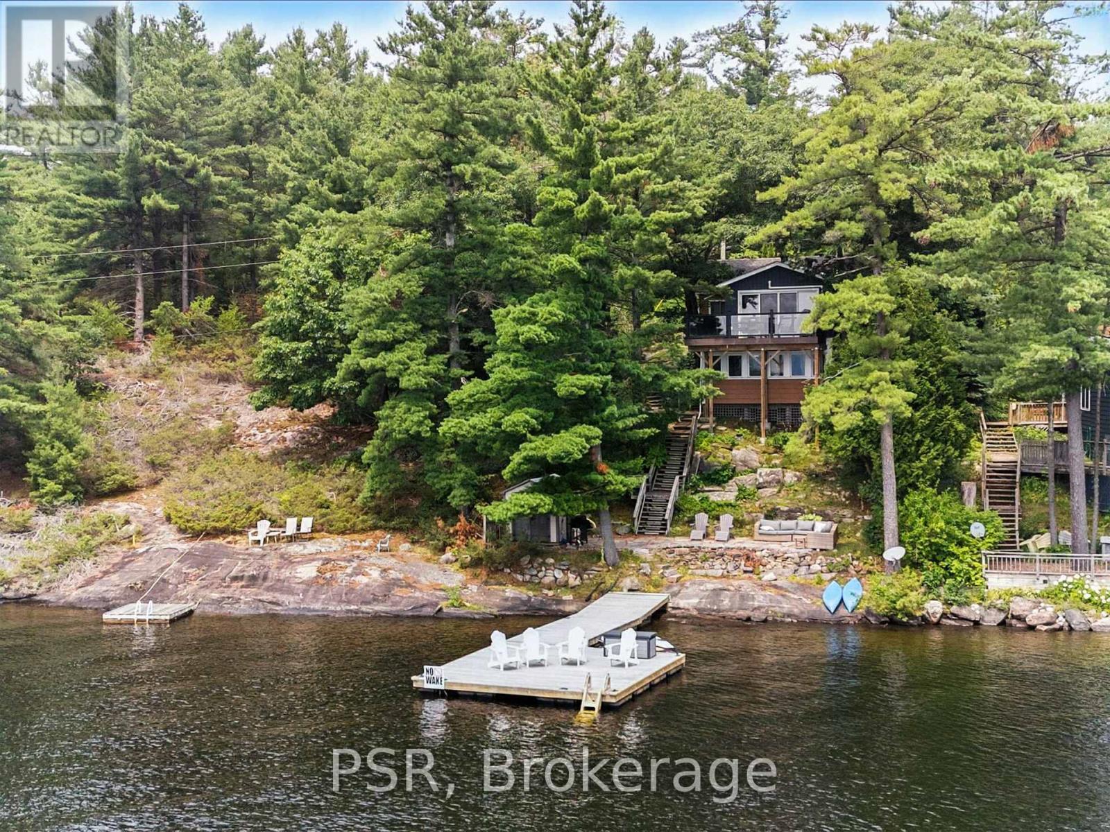 1166 Parkers Point Rd, Gravenhurst, ON P1P 1R2