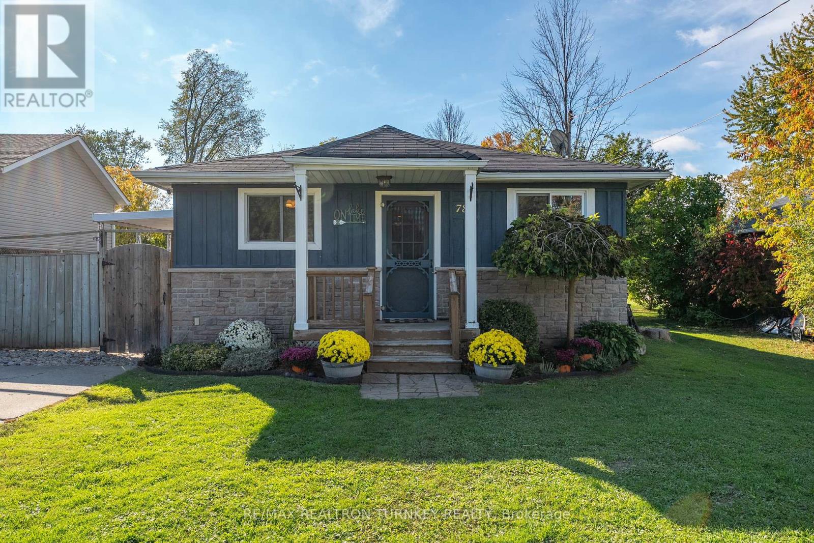 782 Third Ave, Georgina, ON L0E 1S0