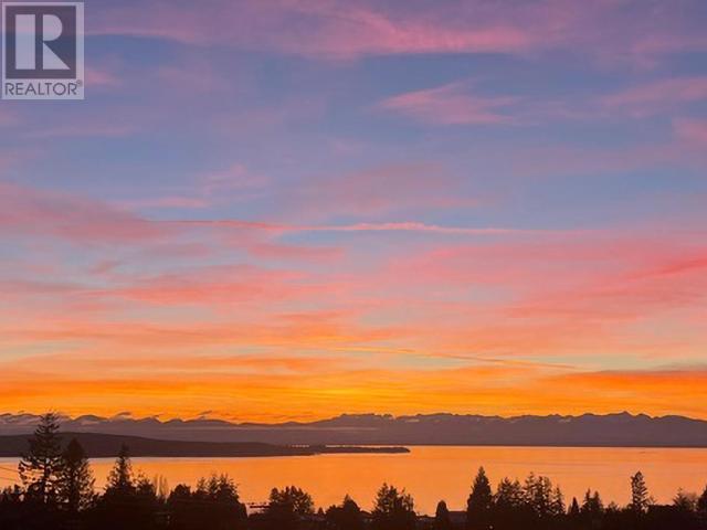 402-7175 Duncan St, Powell River, BC V8A 1W3