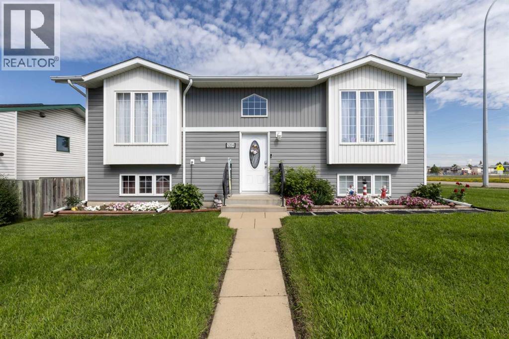 42 Street Unit 5204, Innisfail, AB T4G 1K3