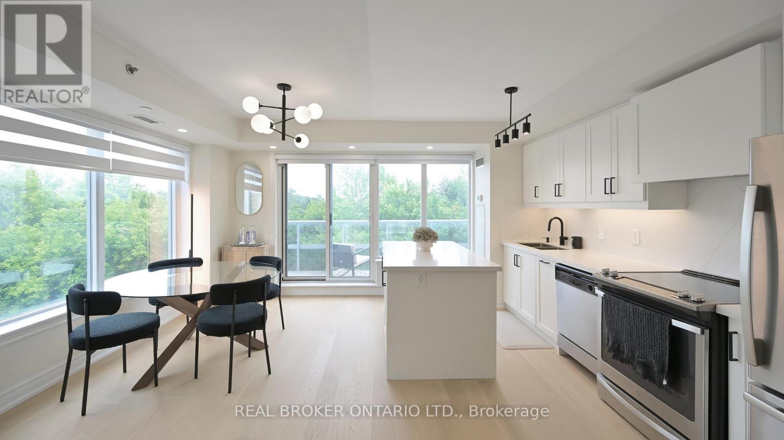 415 701 Sheppard Ave W, Toronto, ON M3H 2S7