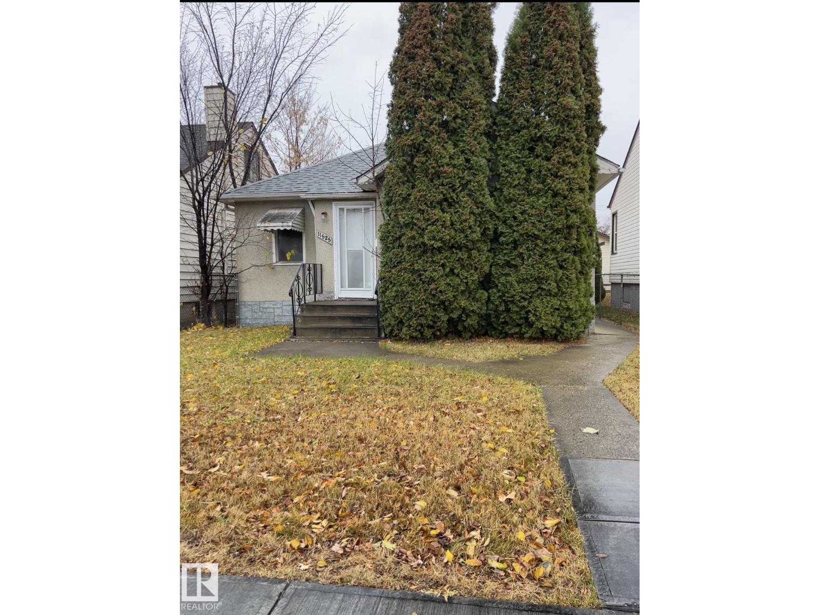 101 St Nw Unit 11525, Edmonton, AB T5G 2B2